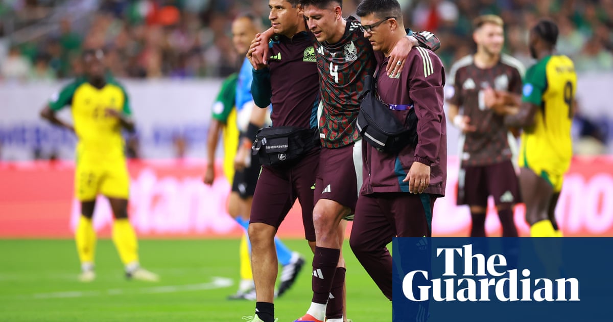 edson alvarez barcelona 0048