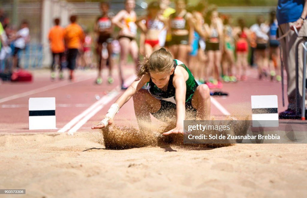 effective landing posture long jump