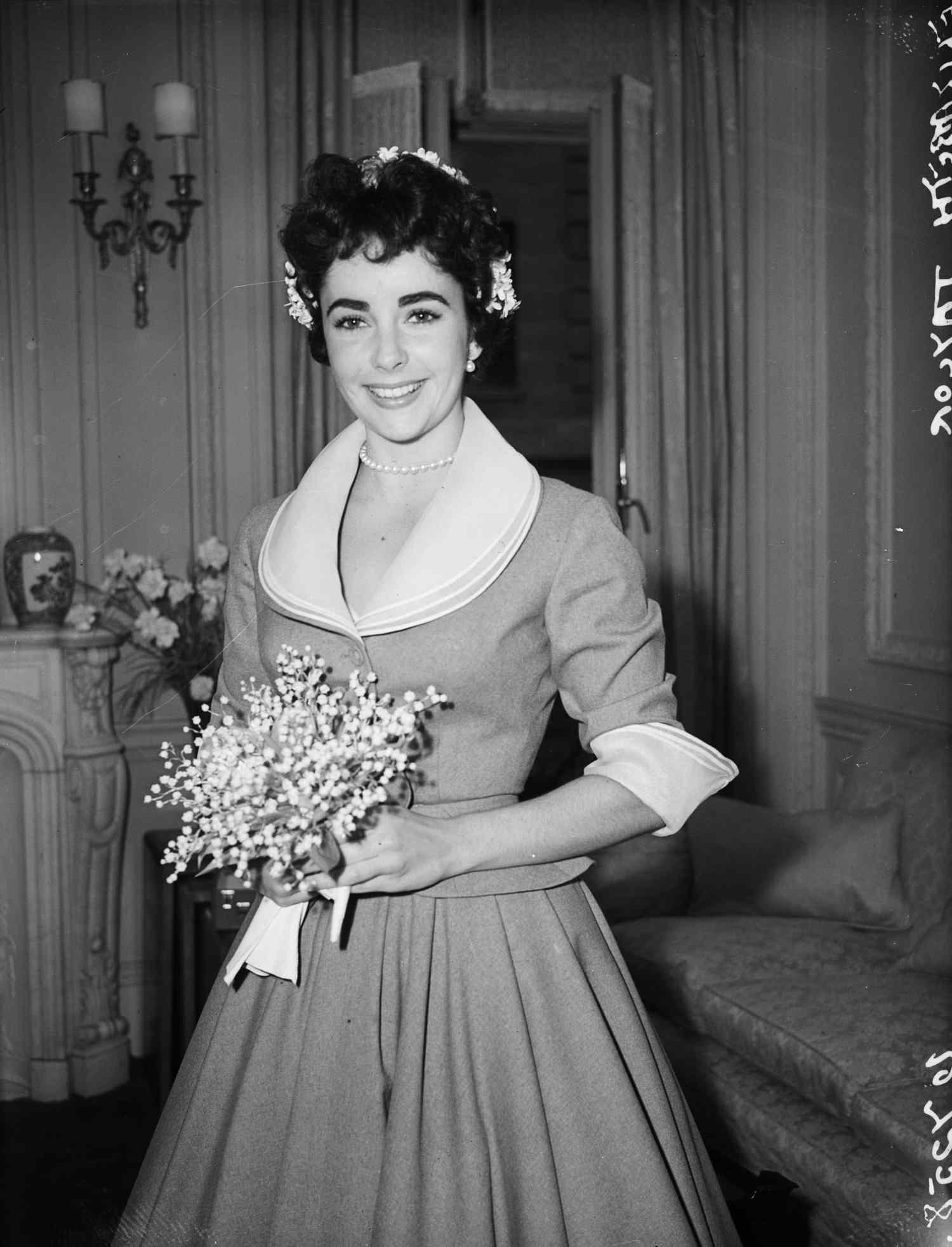 elizabeth taylor dress 0030