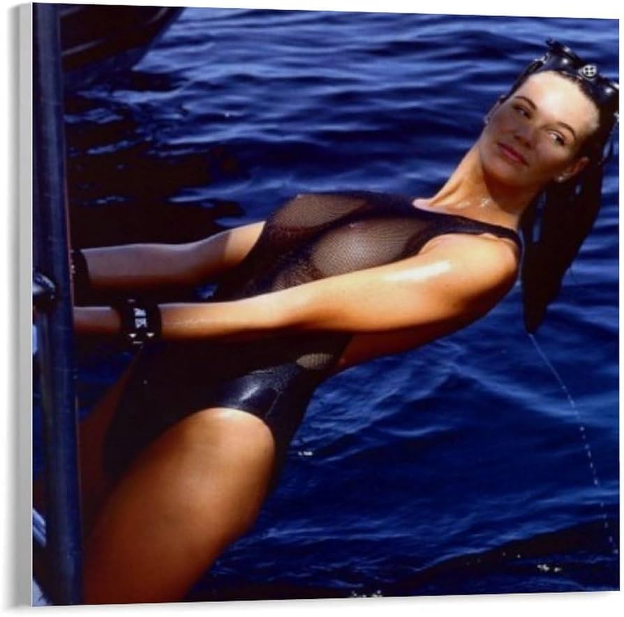 Elle Macpherson iconic poses