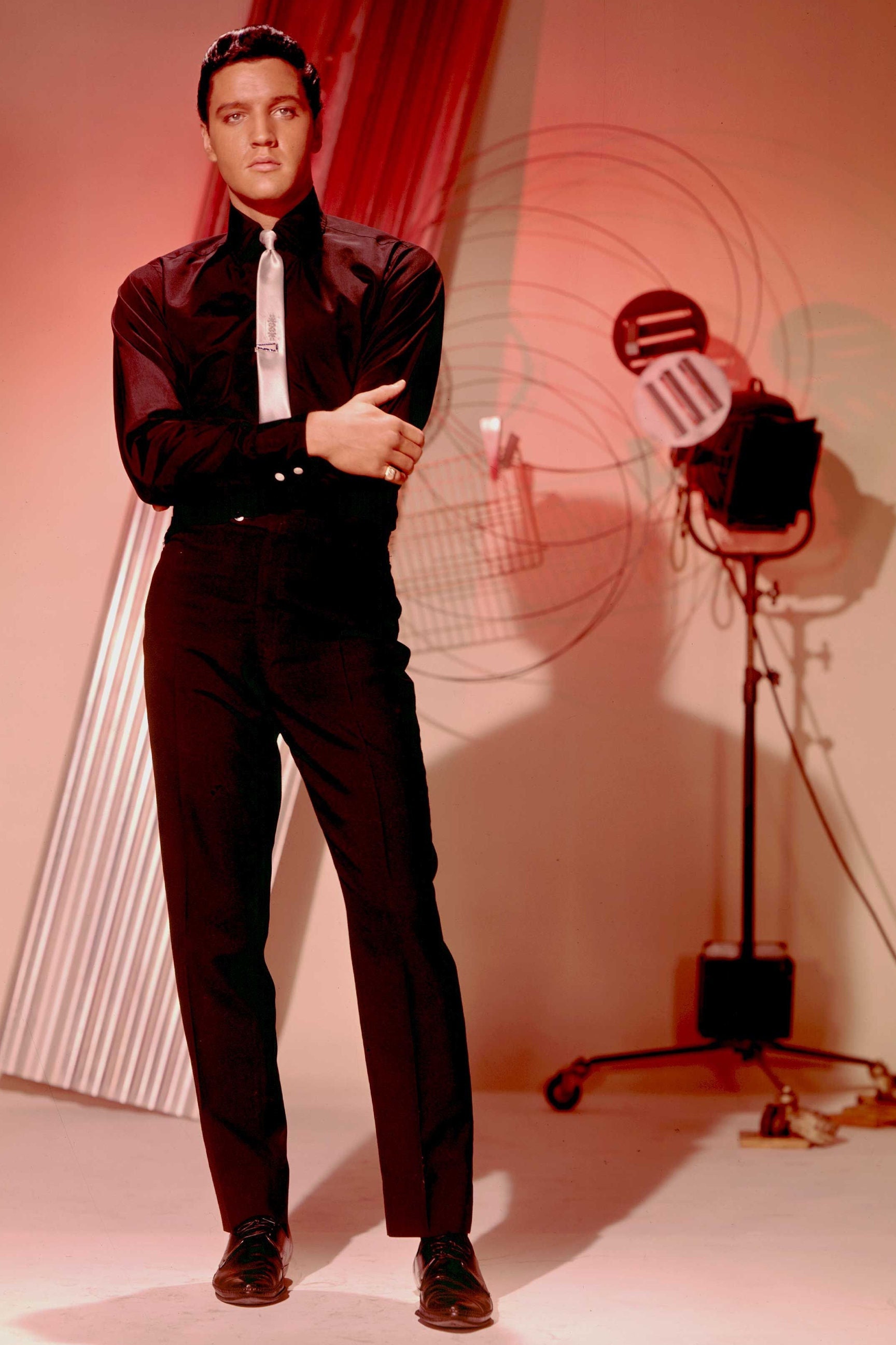 elvis concert outfits