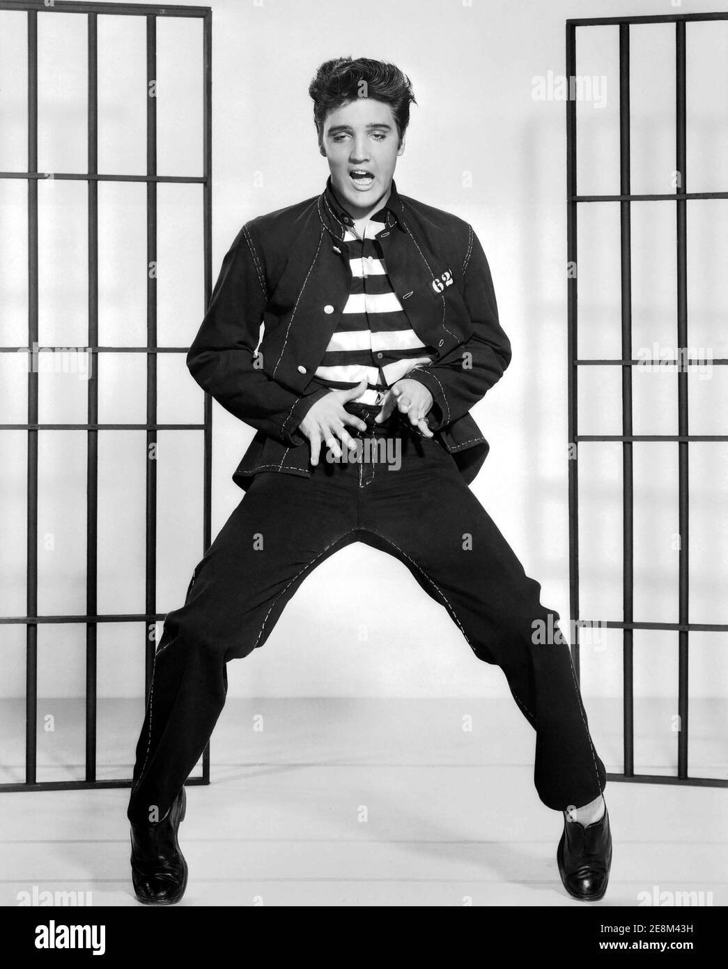 elvis in black suit 0009