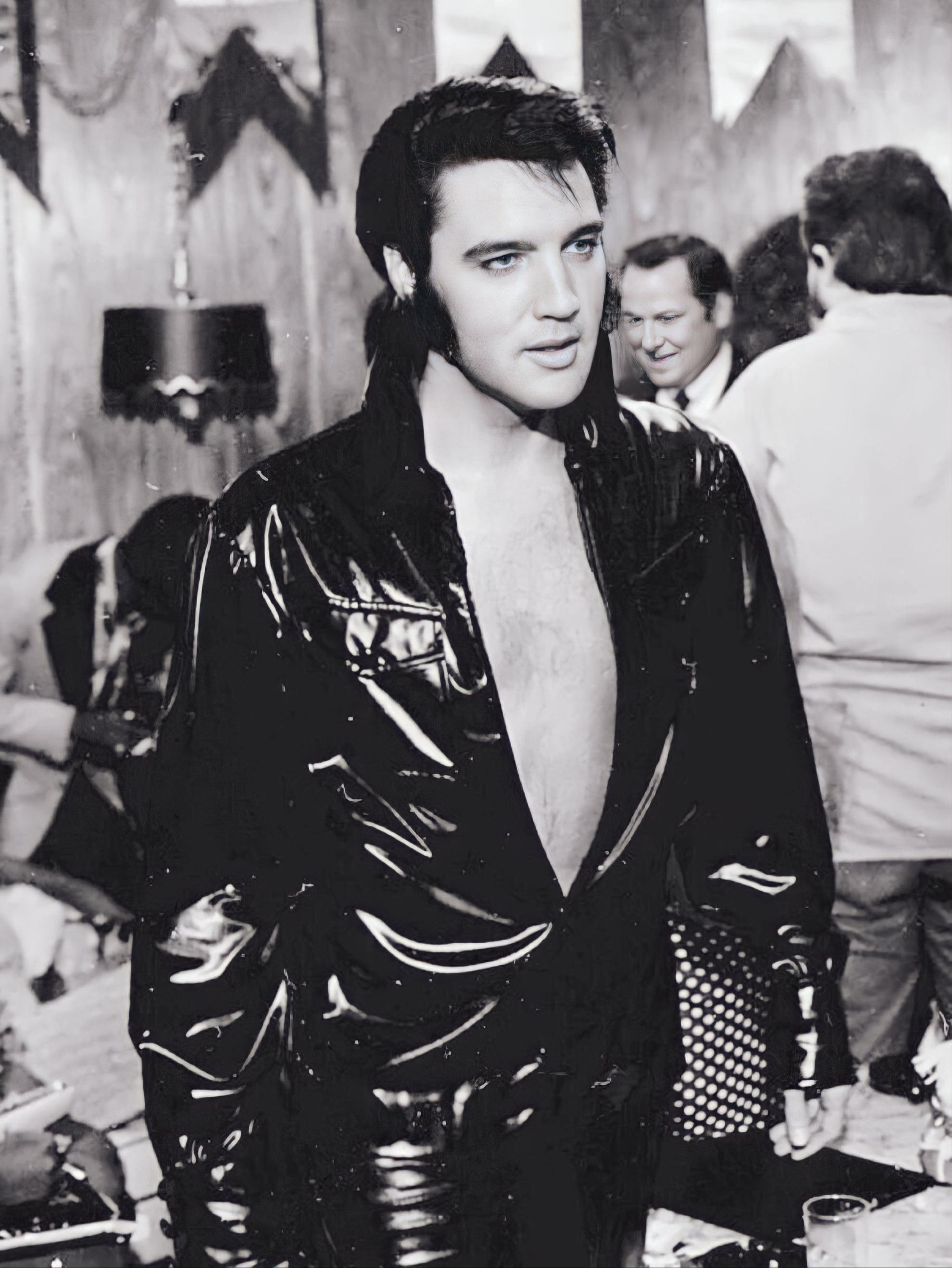 elvis in black suit 0010