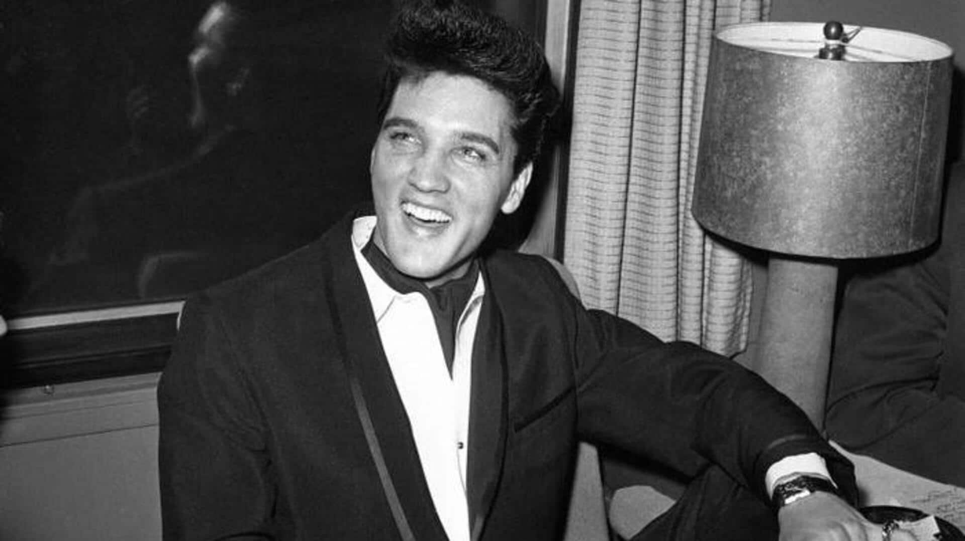 elvis laugh 0034