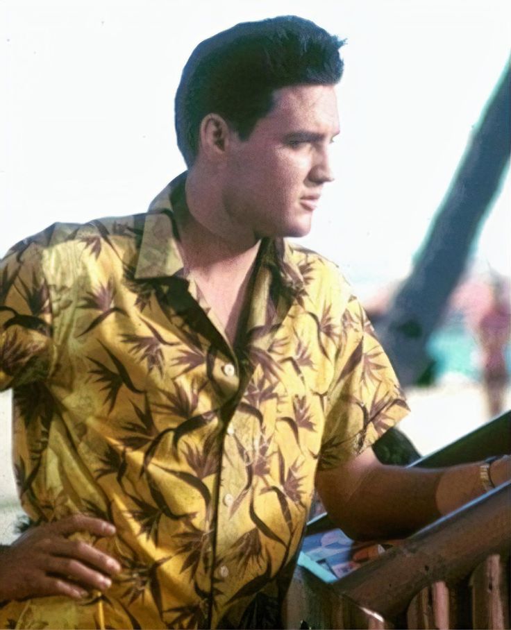 elvis presley in hawaii print 0023