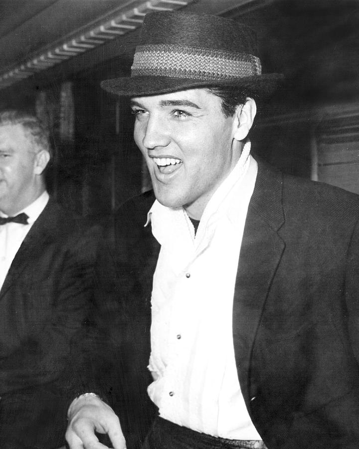 elvis presley smile 0021