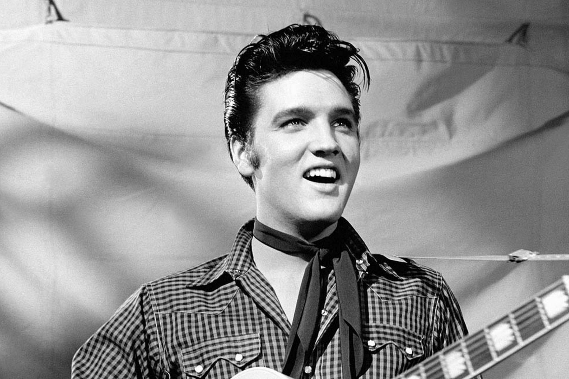 elvis presley smile 0025