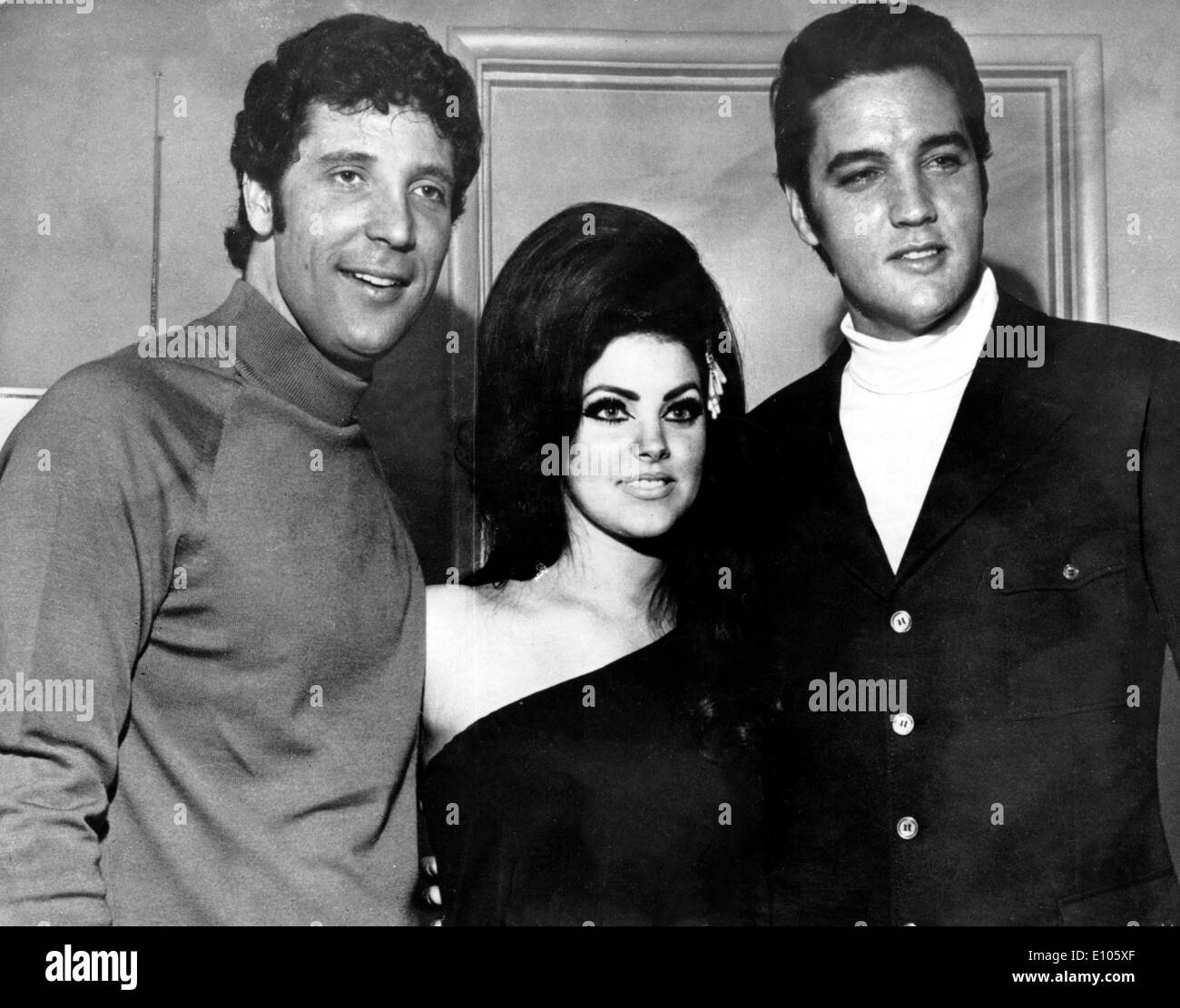 elvis presley smile 0048