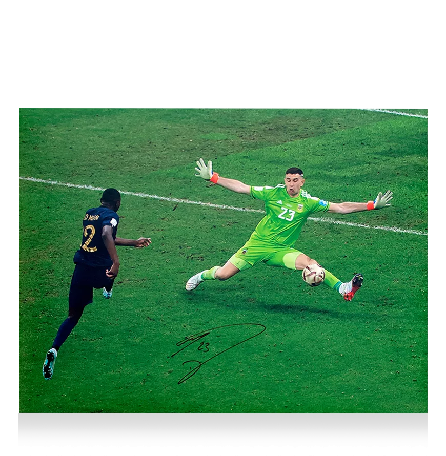 emi martinez save world cup final 0015