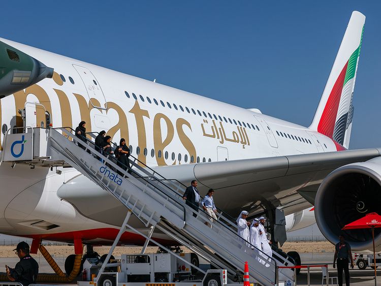 Emirates 0028