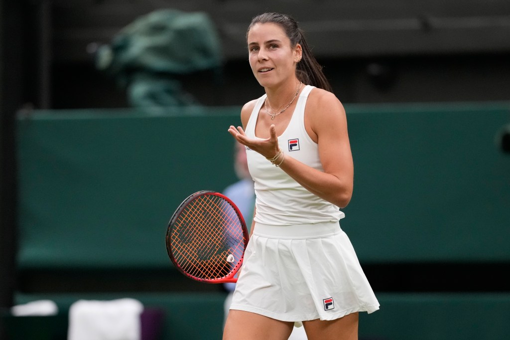 Emma Navarro player profile