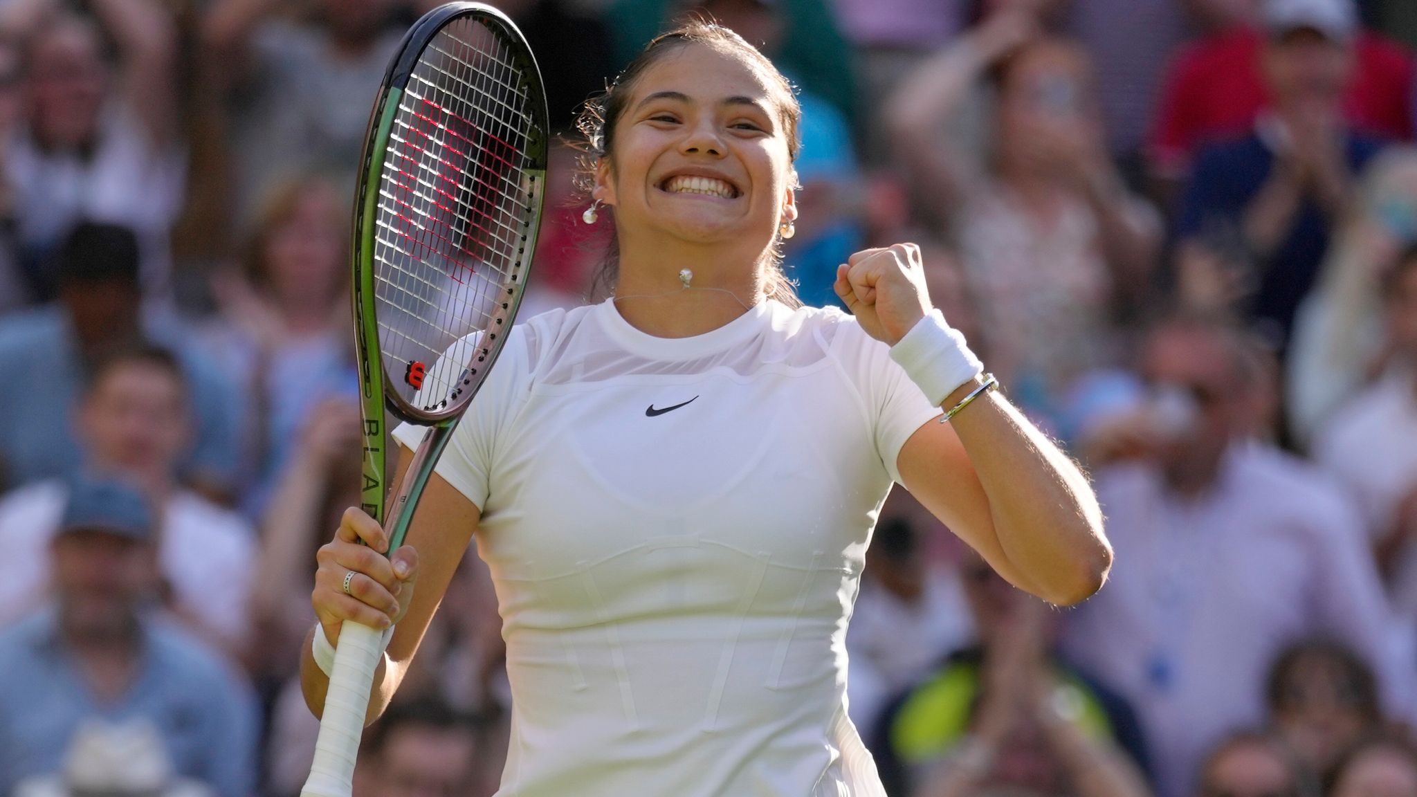 emma raducanu wimbledon 0015