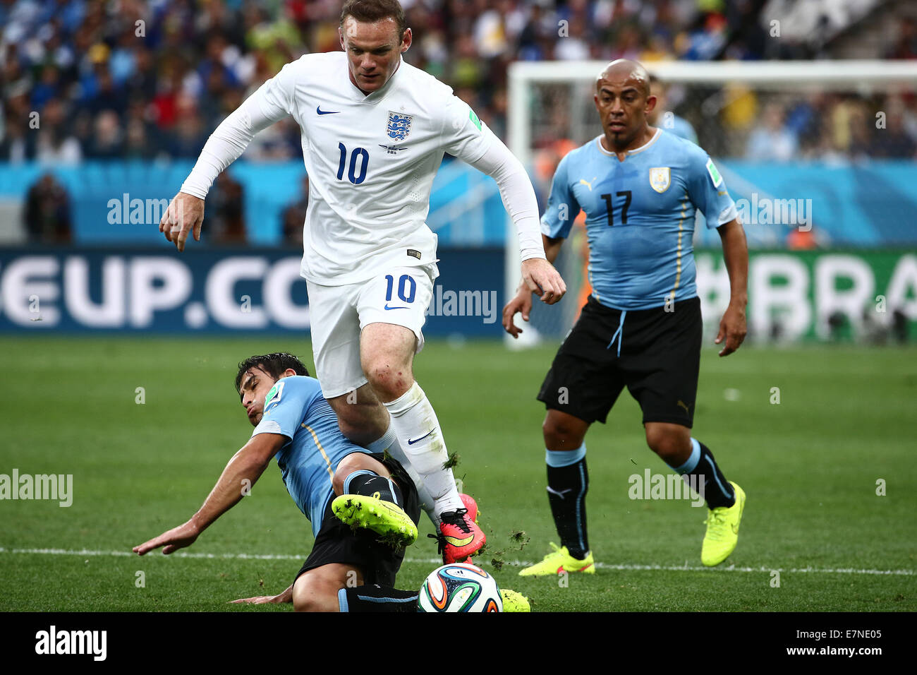 england vs uruguay 0010