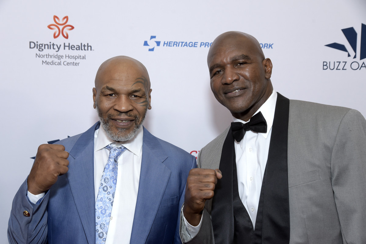 mike tyson bites holyfield ear video 0019