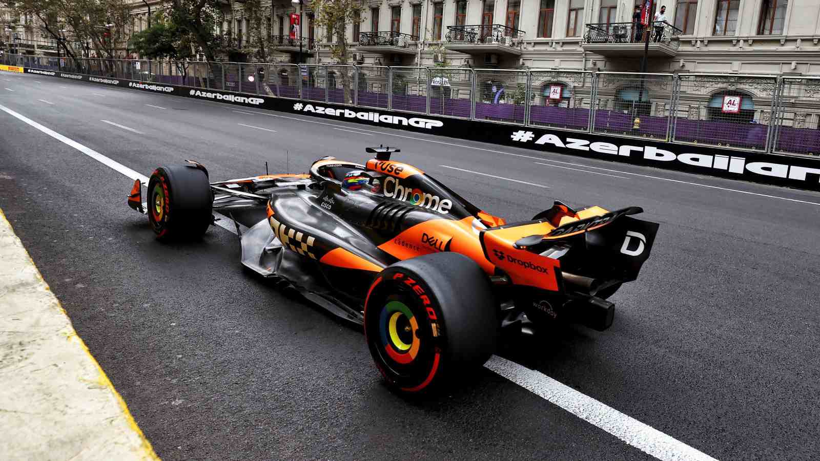f1 grid baku 0018