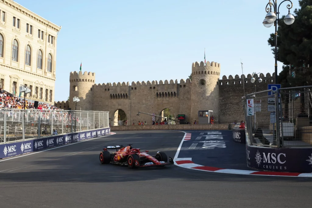 f1 grid baku 0019
