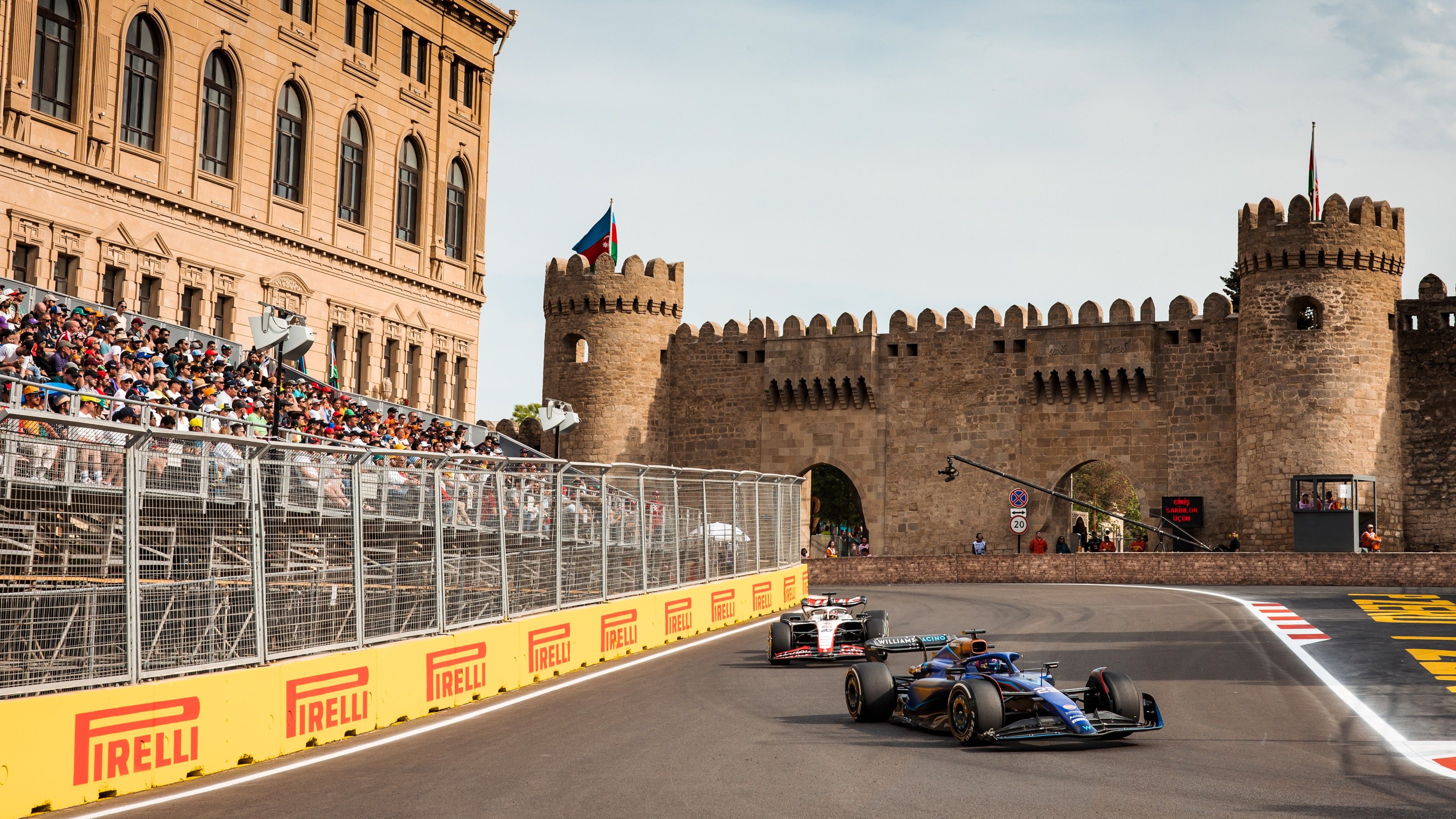 f1 grid baku 0026