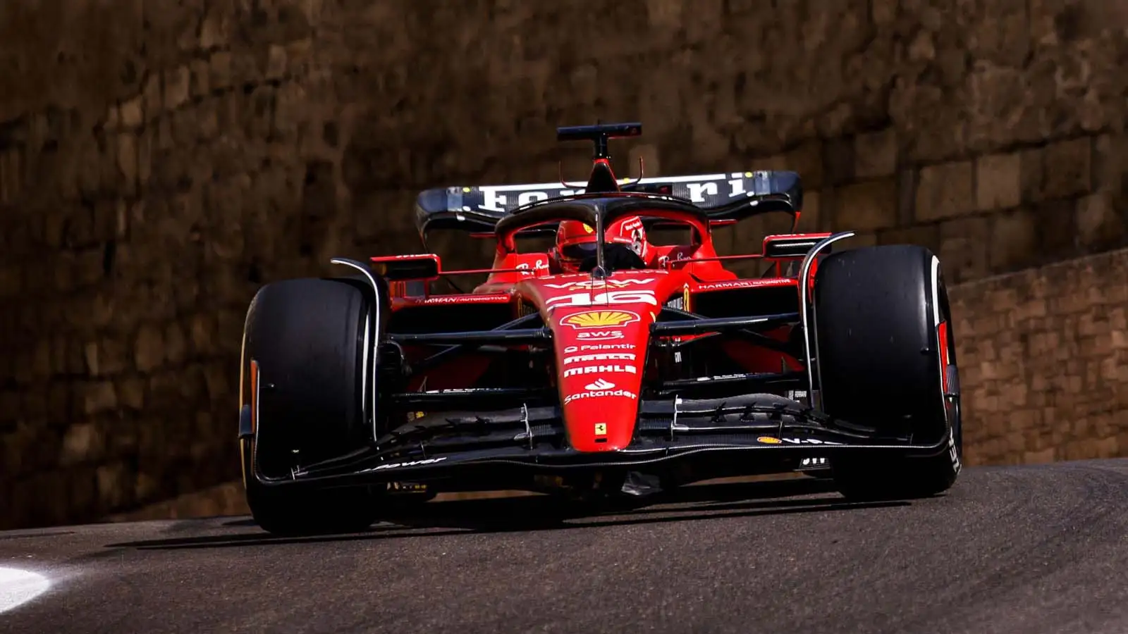 f1 grid baku 0032