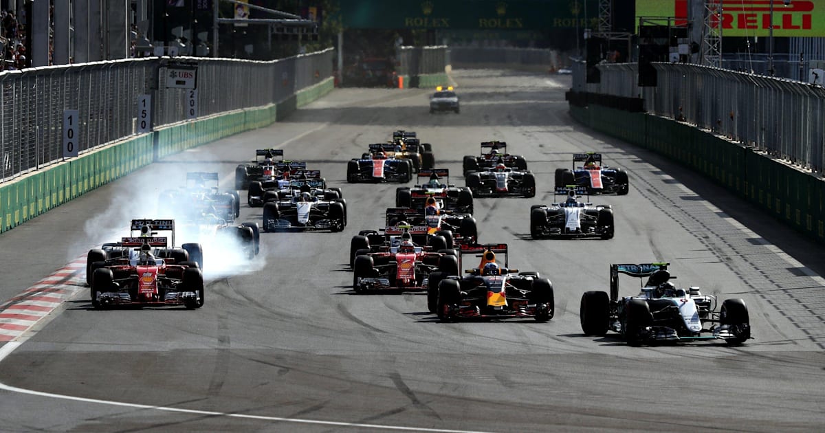 f1 grid baku 0035