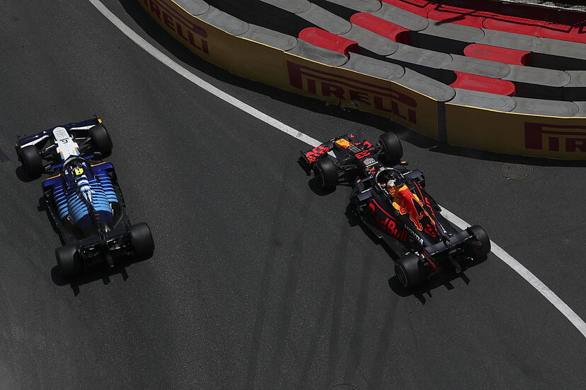 f1 grid baku 0044