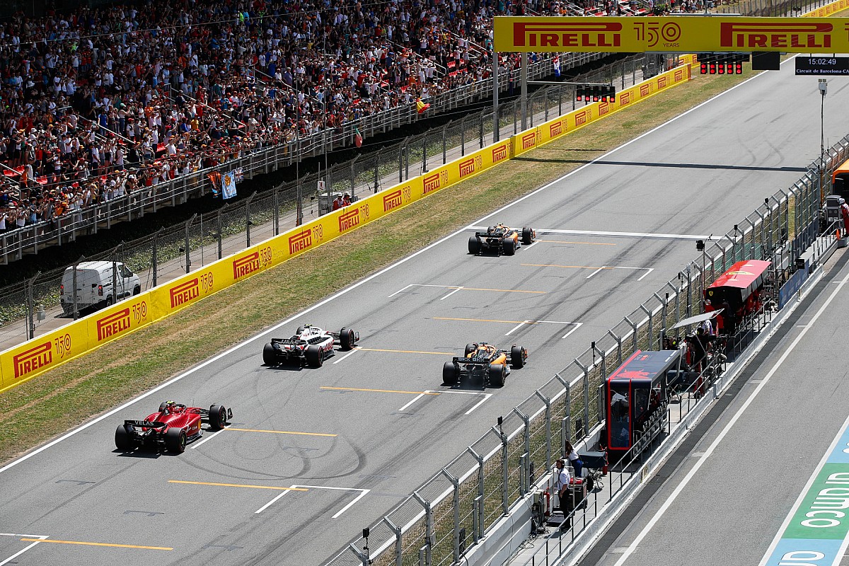 f1 grid spain 0011