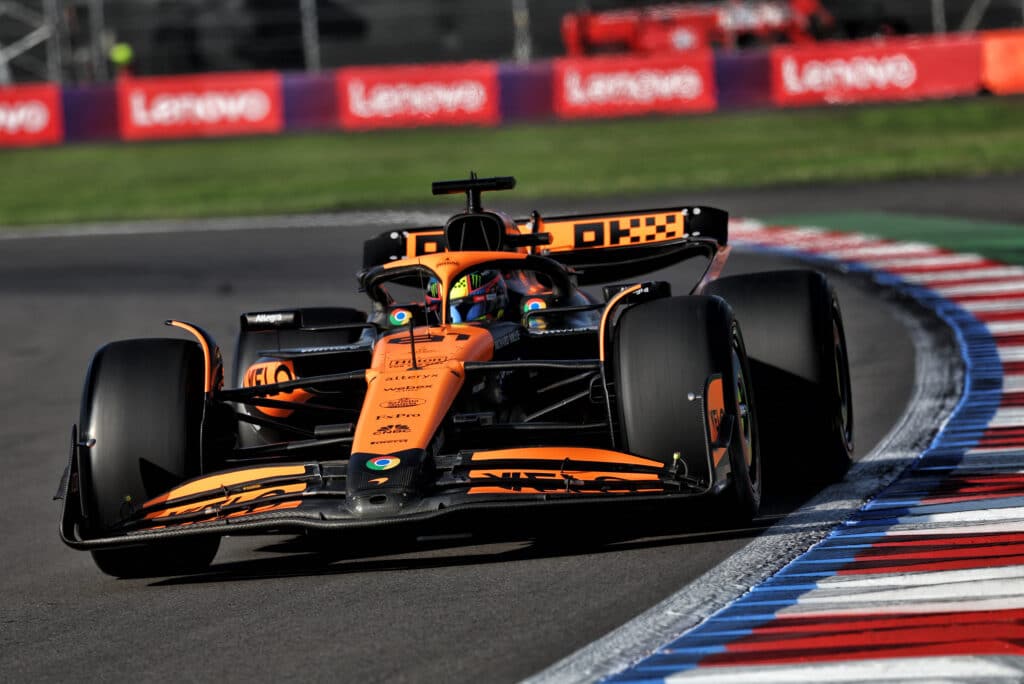 f1 mexico practice 0025