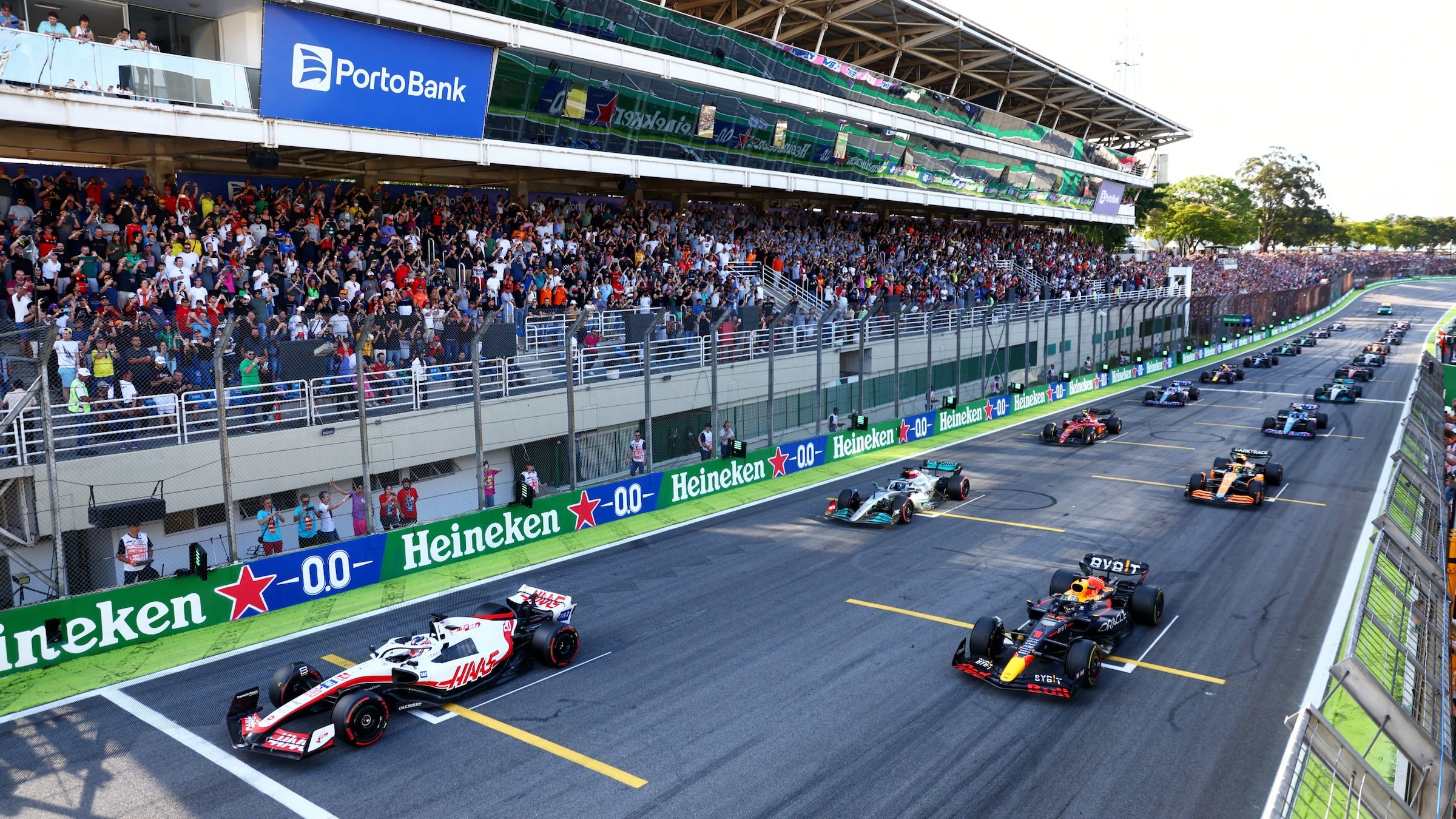 f1 start grid 0042