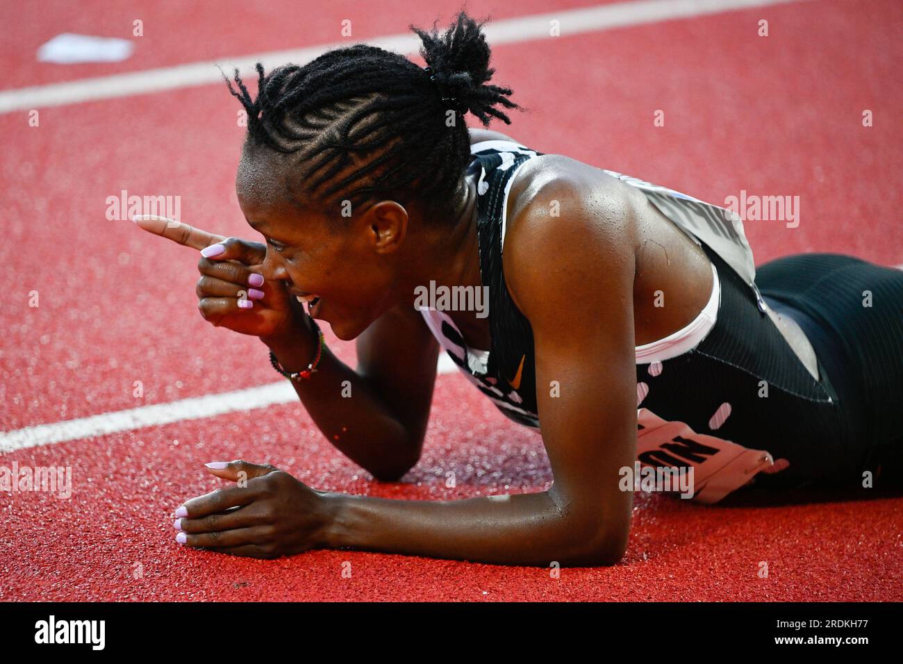 faith kipyegon mile 0042