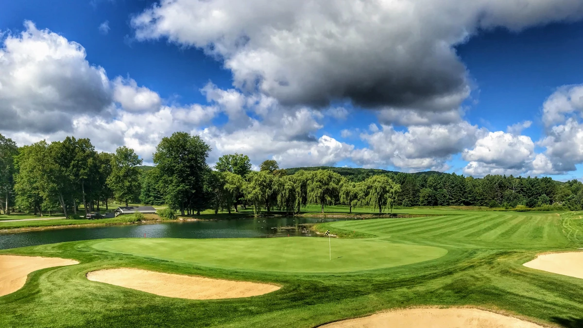 oak hill 14th hole 0031