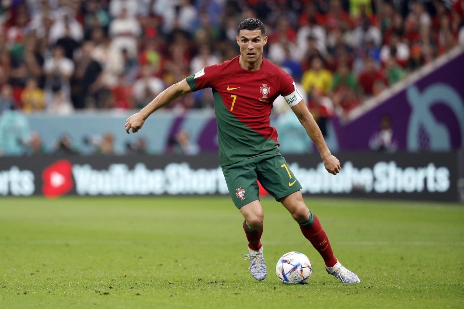 famous soccer player photos