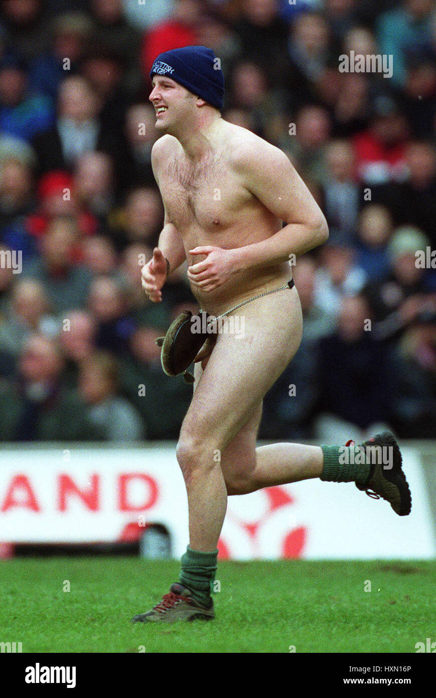 famous streaker 0011
