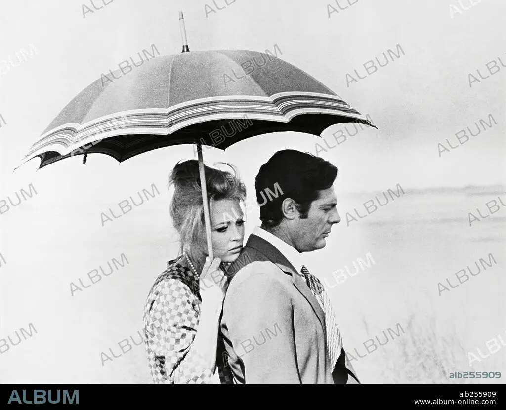 faye dunaway and marcello mastroianni 0016