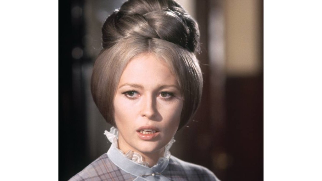 faye dunaway hot 0045
