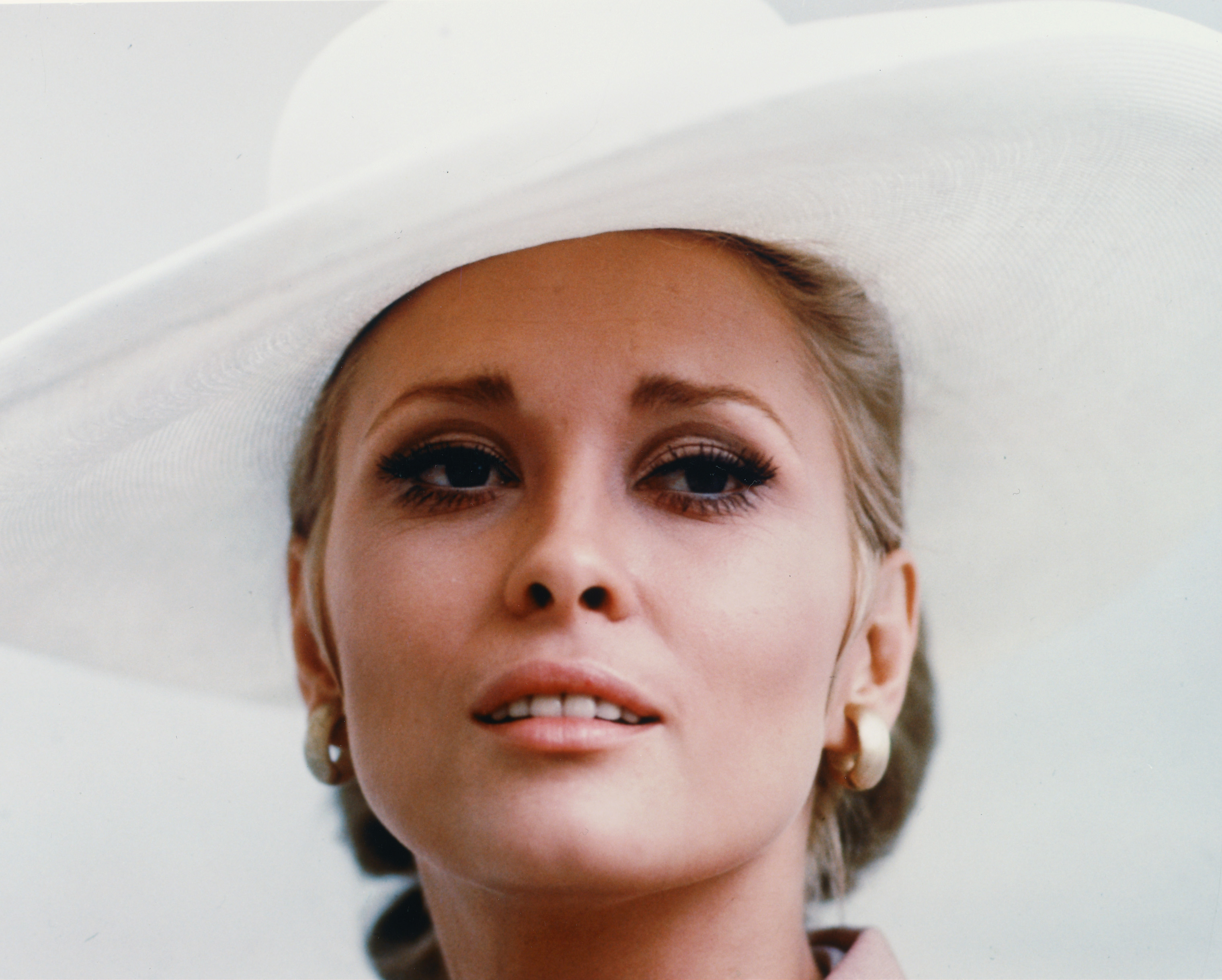 faye dunaway today photos 0024