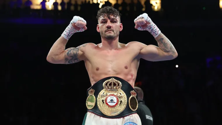 featherweight boxing champions