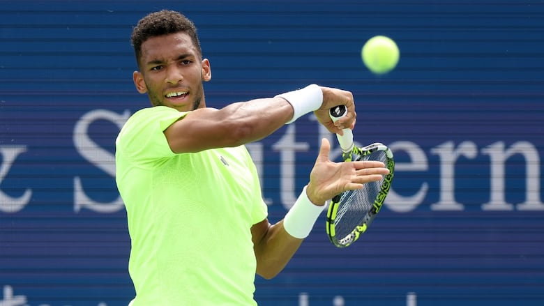 felix auger aliassime forehand 0045