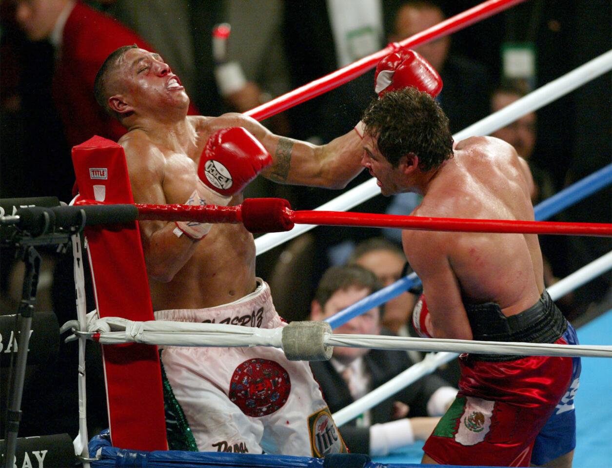 fernando vargas vs oscar de la hoya 0026