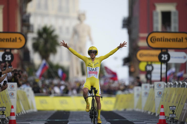 finish line first stage tour de france 0026