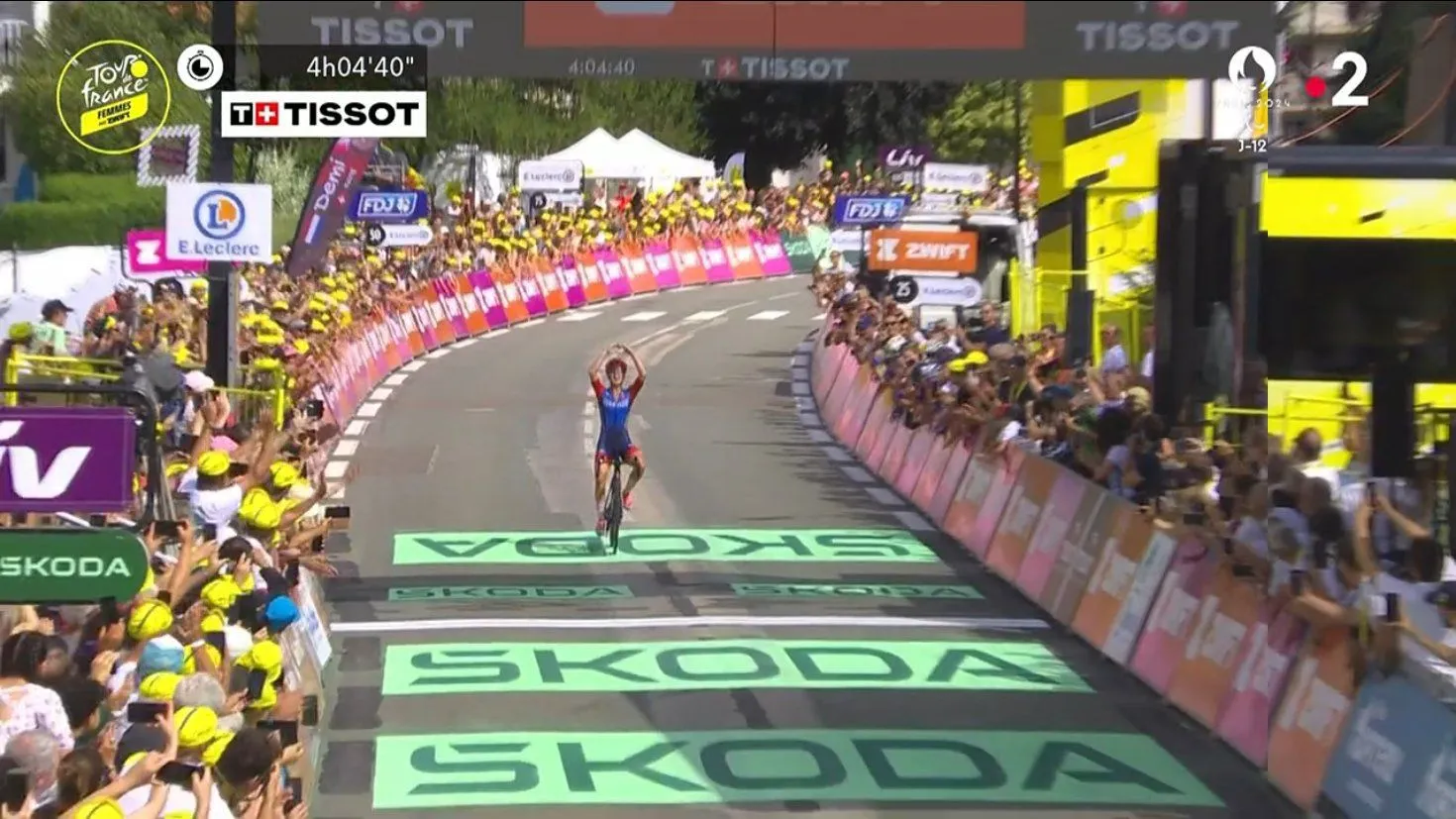 finish line first stage tour de france 0039