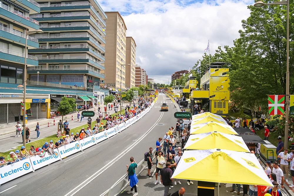 ￼finish tour 0020