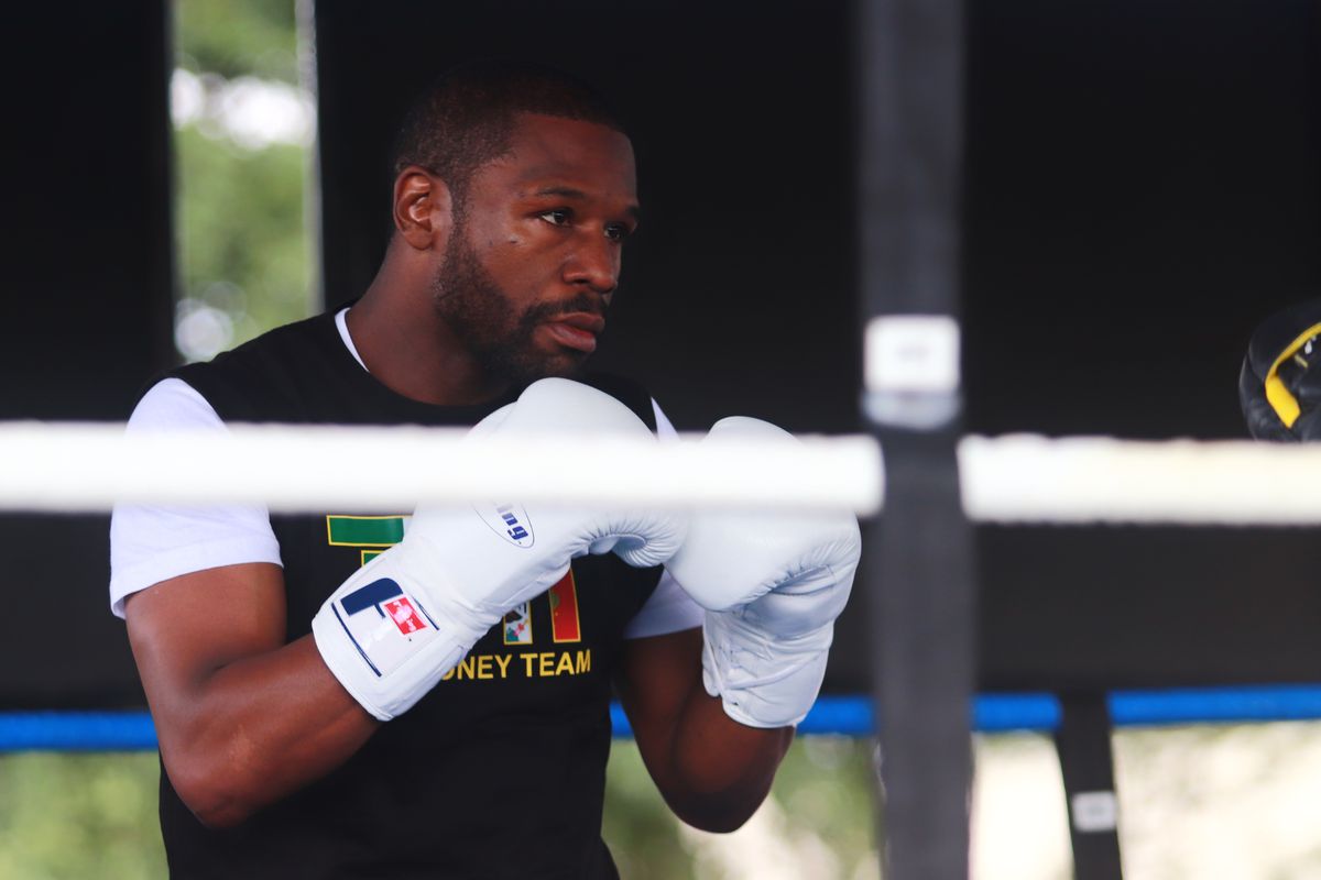 floyd mayweather weigh in 0042