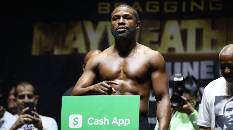 floyd mayweather weigh in 0044