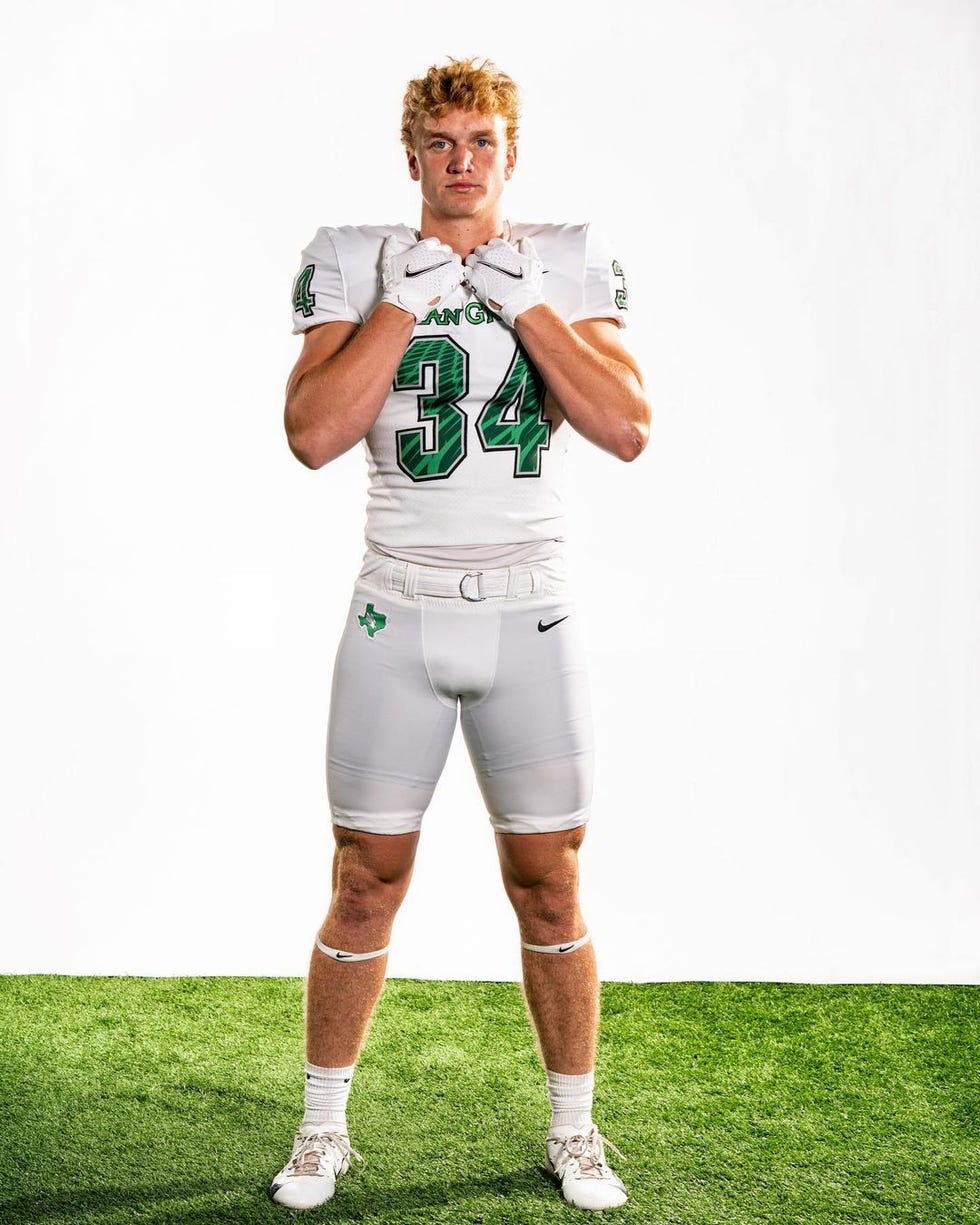 football player headshots 0038