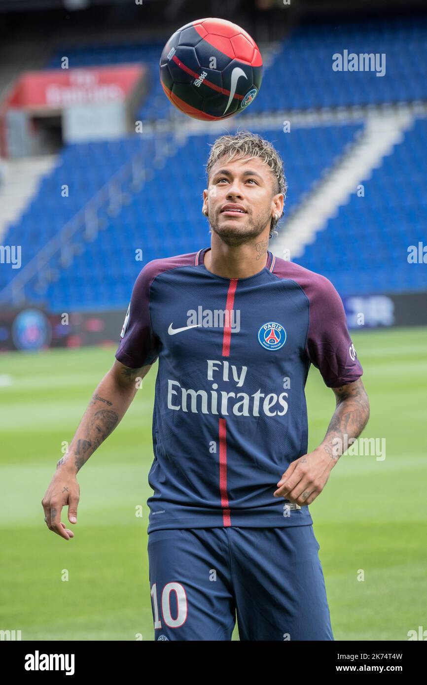 football player neymar wallpaper 0020