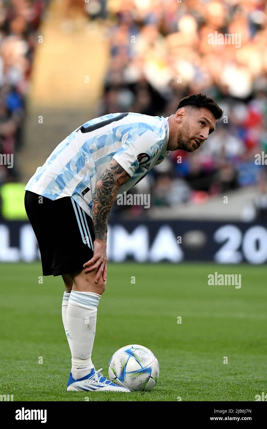 free kick masterclass messi