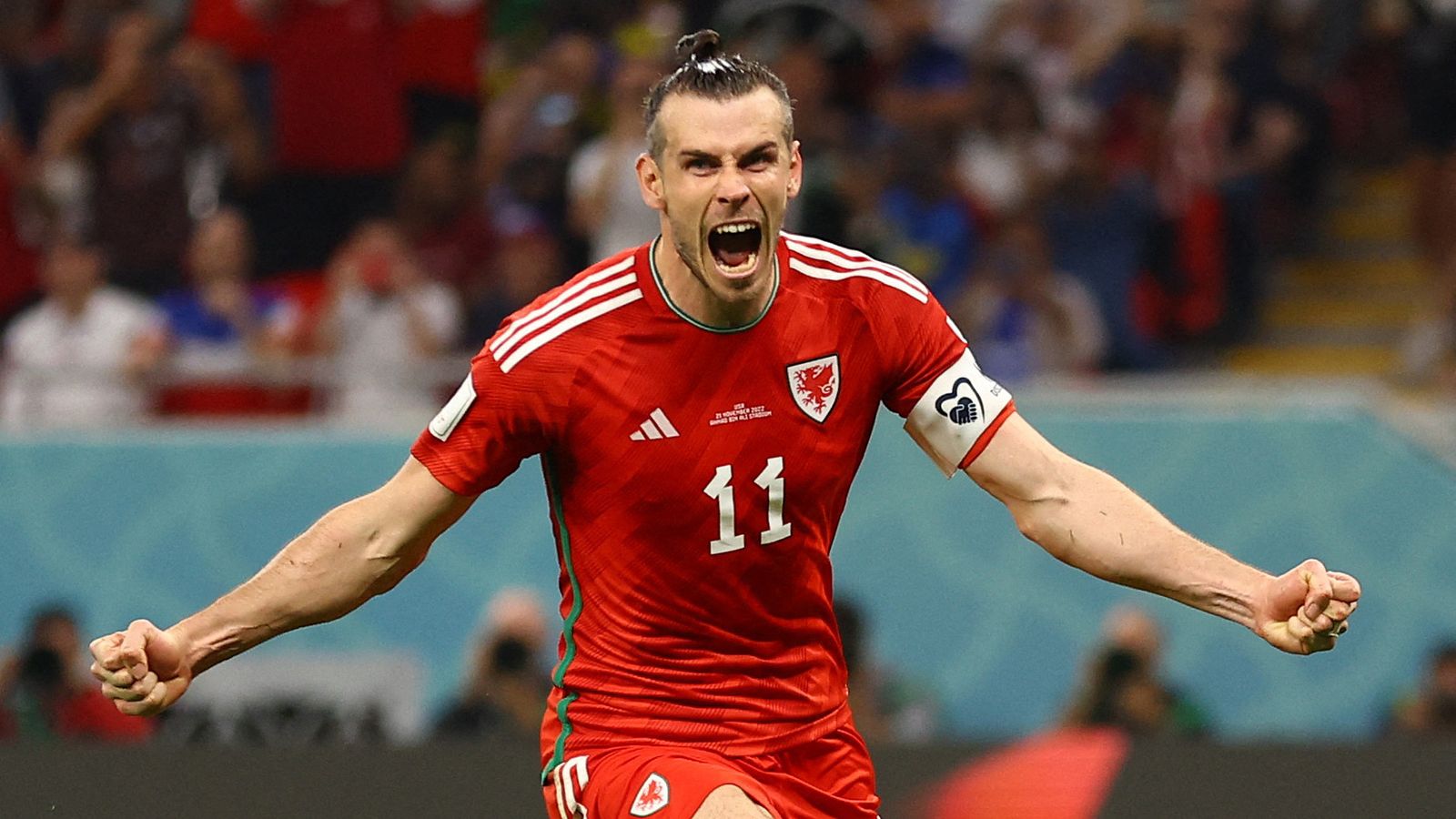 gareth bale heart celebration 0017