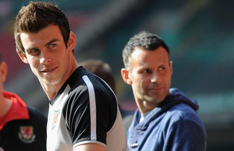 gareth bale heart celebration 0050