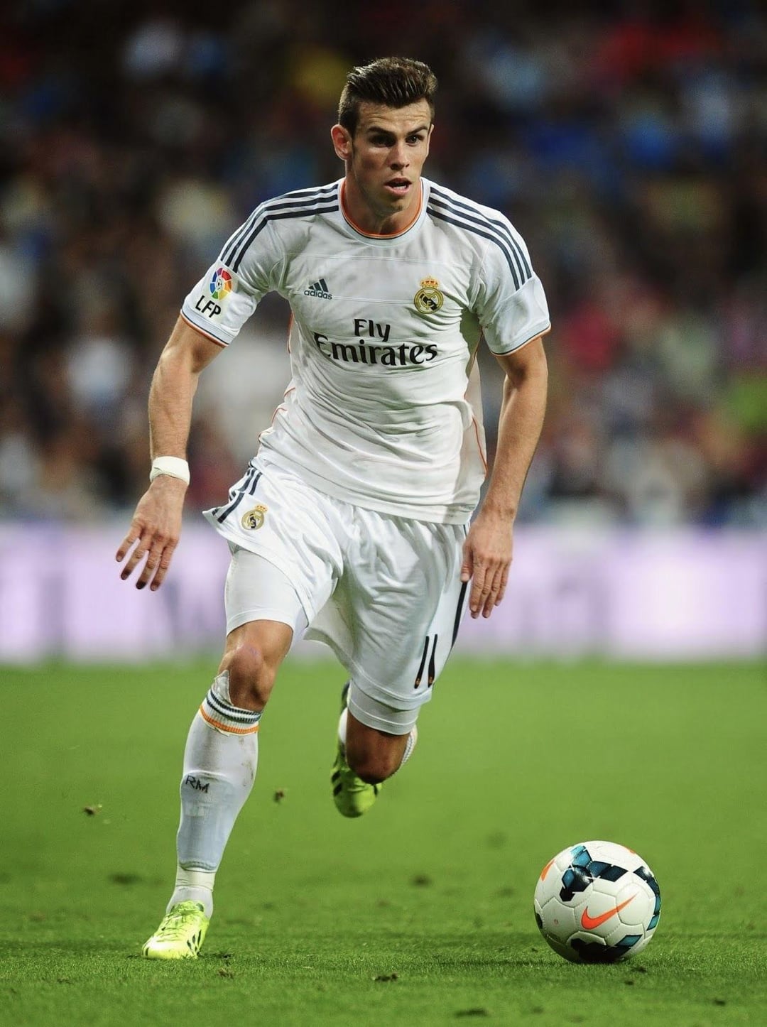 gareth bale heart celebration 0060