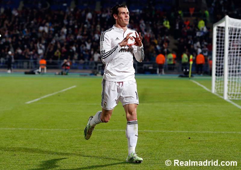 gareth bale heart celebration 0065