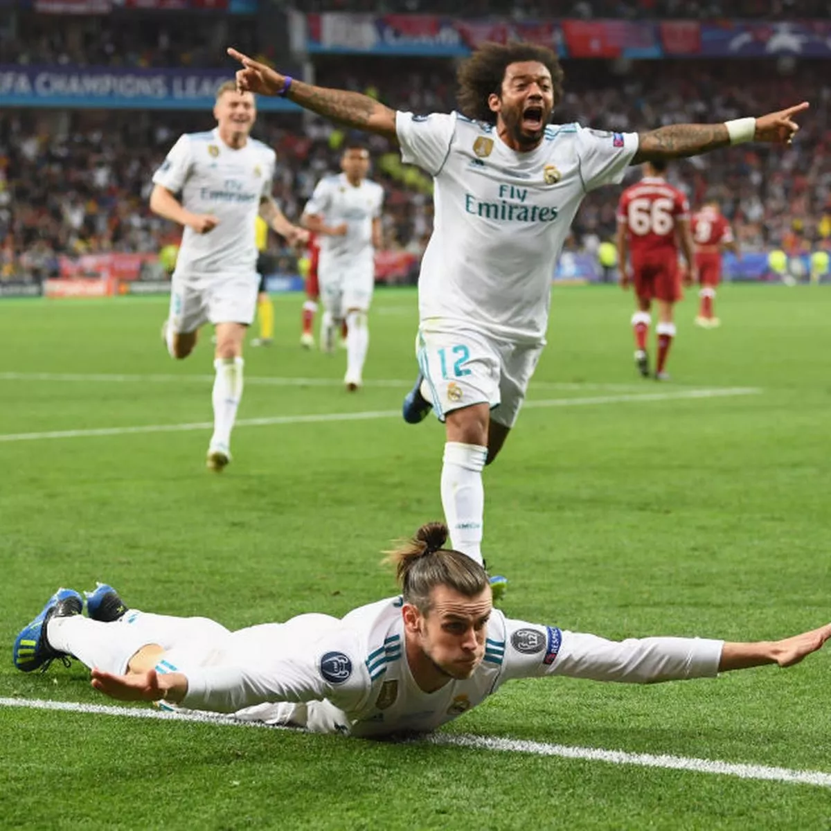 gareth bale heart celebration 0095